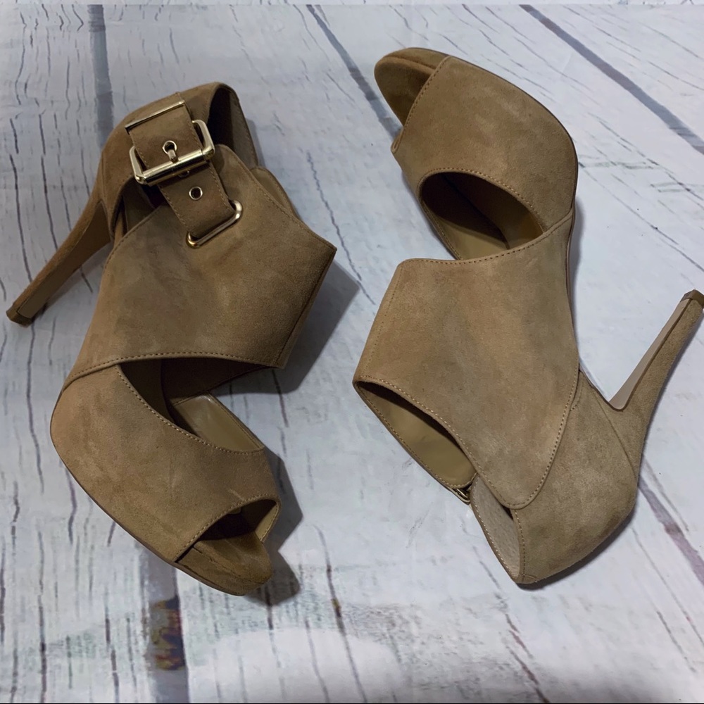 Nine West “The Ocean” Suede Heels - Tan